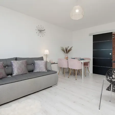 Bright & Cozy Studio Near Metro Marymont By Noclegi Renters Warsaw Exterior photo