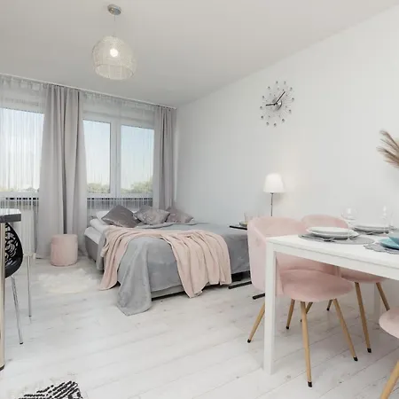 Bright & Cozy Studio Near Metro Marymont By Noclegi Renters Warsaw Exterior photo